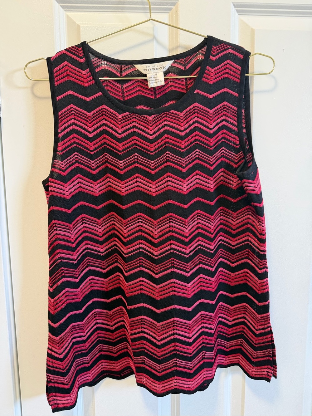 Misook zigzag print tank
